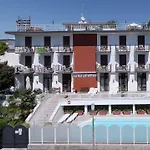 Touring Appart hôtel Grado
