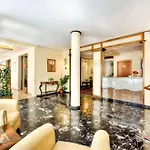Touring Aparthotel