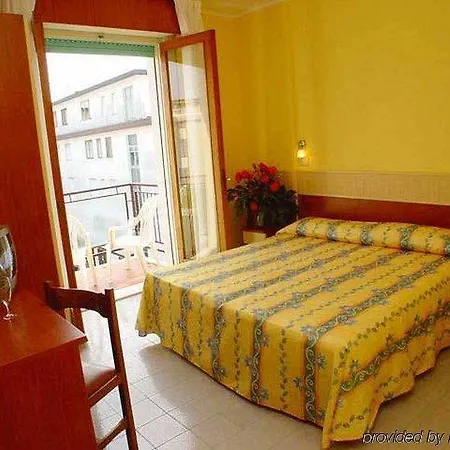 Touring Hotel 4*
