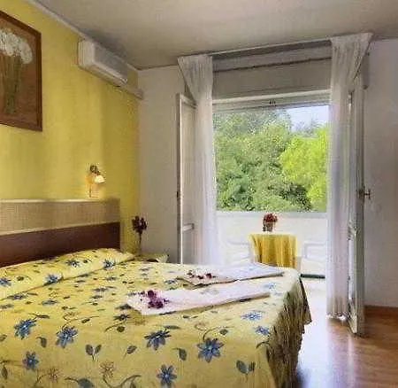 Touring 4* Градо