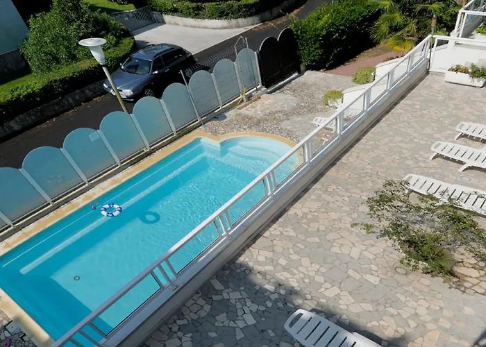 Ξενοδοχείο με διαμερίσματα Touring Γκράντο