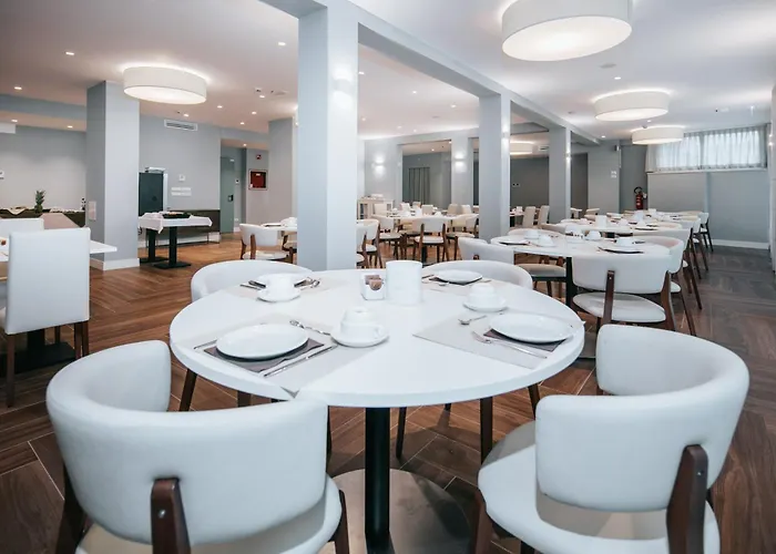 Touring Ξενοδοχείο με διαμερίσματα 4*